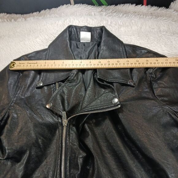 Spirit Halloween Archie Comics Riverdale Southside Serpents Leather Jacket XS. - Picture 10 of 15